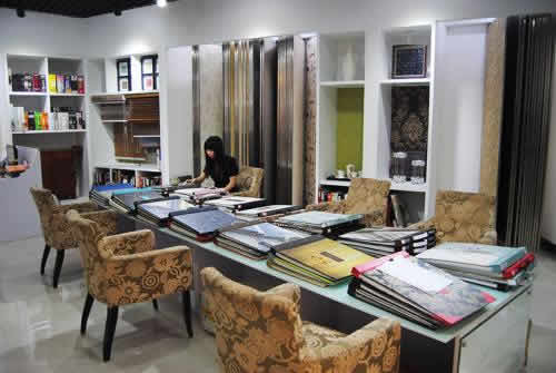 大空間墻紙專賣店展示圖